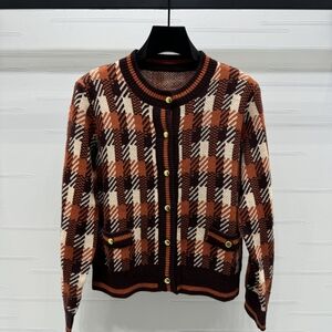 Prada round neck knitted long sleeved cardigan!